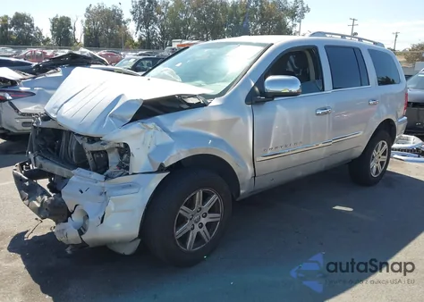 2008 Chrysler Aspen Limited из США, поврежденный, VIN 1A8HX58N58F130952